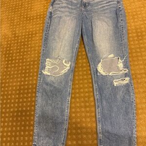 American Eagle Outfitters Strigid Ripped Mom Jeans LONG